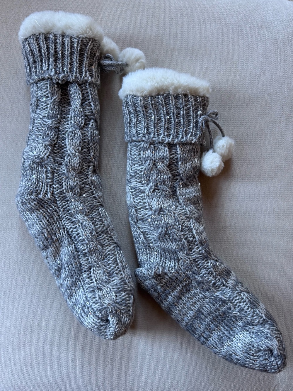 Cozy Knit Cable Pom-Pom Sock Slippers in Heather Gray with Faux Fur Cuff
